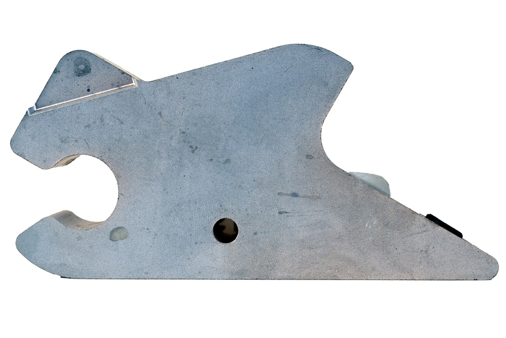 Latch and bumper assembly (N616, RAVAGLIOLI)