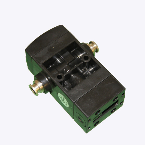 Pripūtimo vožtuvas 0 psi su varžtų grupe (710590670, RAVAGLIOLI)