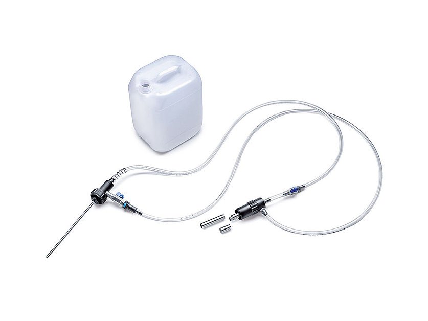 Filler unit to fill SCR systems with AdBlue® operating additive (061201_5, LEITENBERGER)