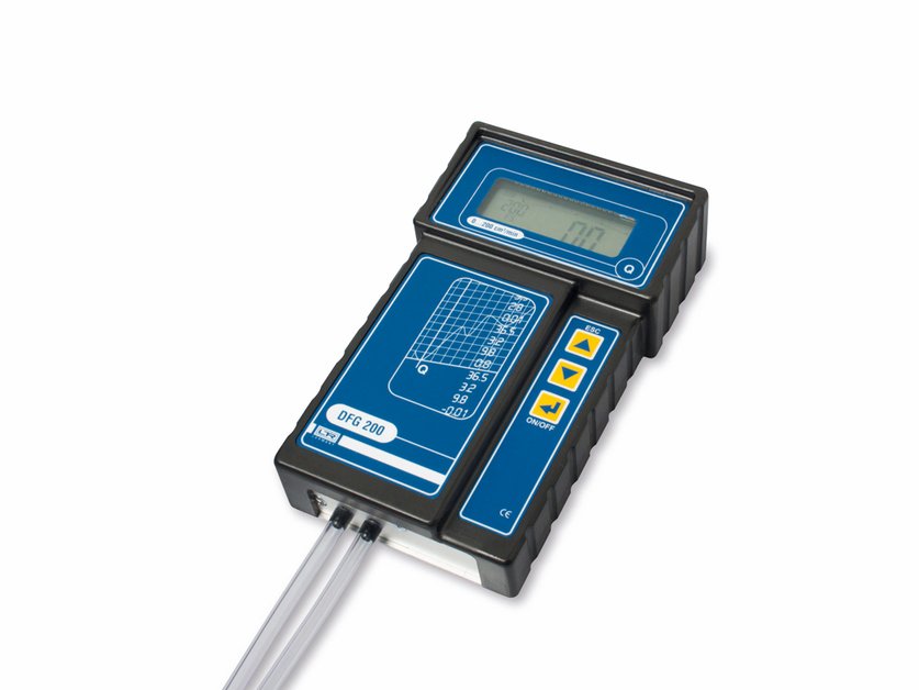 Flow meter with digital pressure measurement and display, 0–200 ml(cm³)/min (042724_1, LEITENBERGER)