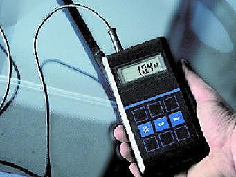 Elektroninis jėgos matuoklis valytuvų svirčių prispaudimo jėgai tikrinti (071503_1, LEITENBERGER)