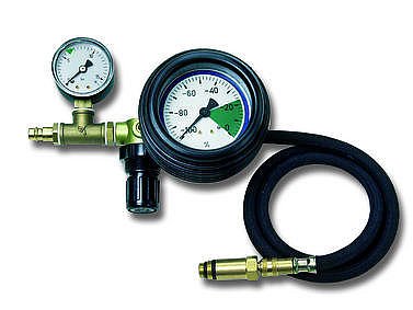 Engine pressure loss tester with additional pressure gauge for measuring the inlet pressure (041121_1, LEITENBERGER)