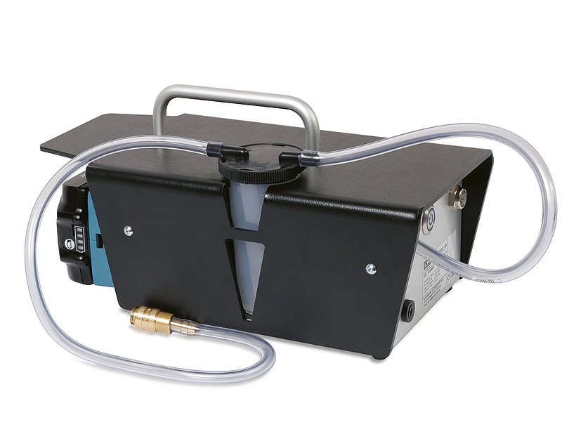 Cordless electric vacuum pump for the coolant vacuum filling device, battery not included (011444_1, LEITENBERGER)