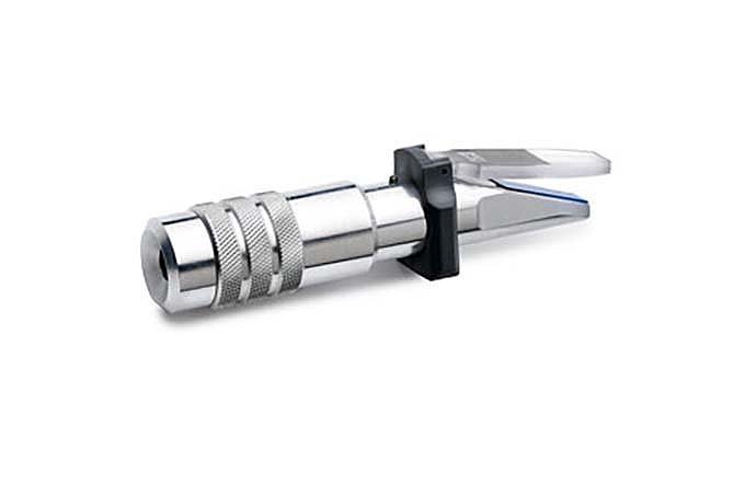 Refractometer in solid aluminium housing for radiator coolant, battery acid, AdBlue® (110311_1, LEITENBERGER)
