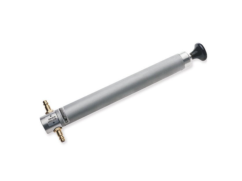 Pressure and vacuum pump, for the suction, the refilling and the scavenge of gearbox-oil (060410, LEITENBERGER)