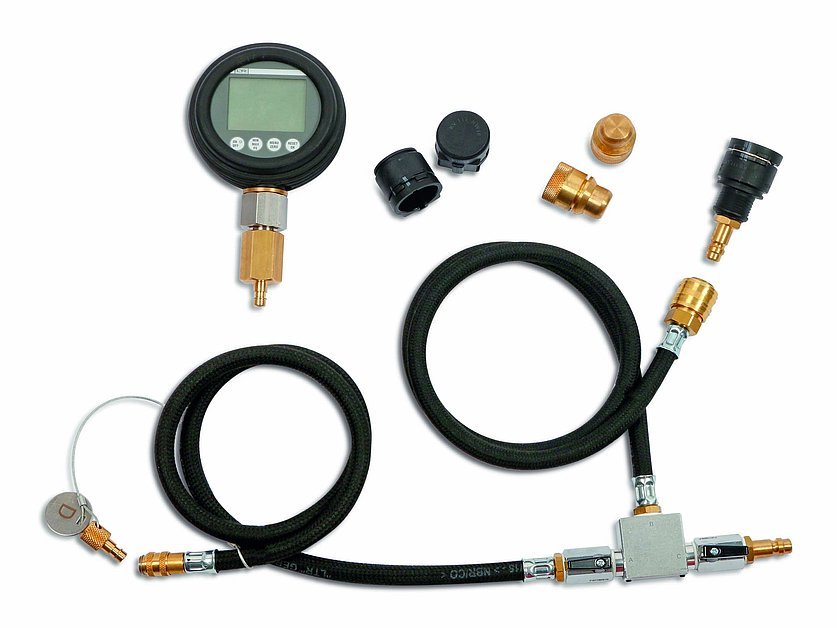 Cooling system test set for high-voltage batteries (010785_2, LEITENBERGER)
