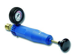 Cooling system tester with quick coupling and drain valve 0...2.5 bar (010130, LEITENBERGER)
