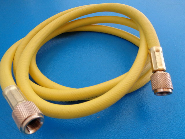 Geltona žarna 1/4" x 1/4 (8885100007, WAECO)