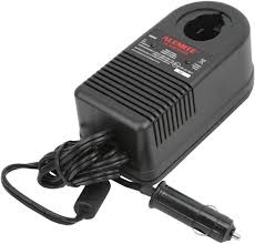Car charger 12 V / 14.4 V (340916, EUROLUBE)
