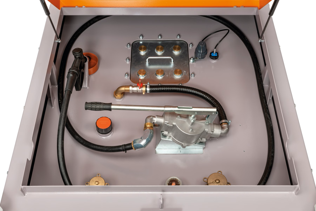 DT-Mobil PRO ST 980 l Basic with hand pump 60 l/min, 4 m DN 19 hose and manual nozzle (11372, CEMO)