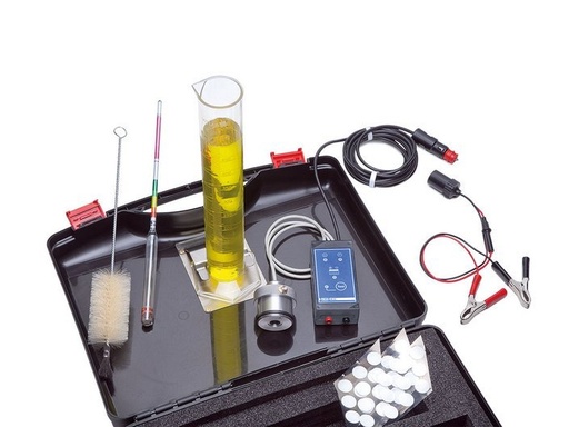 [011402_1] Radiator Vacuum Filling Device with Rubber Cone (011402_1, LEITENBERGER)
